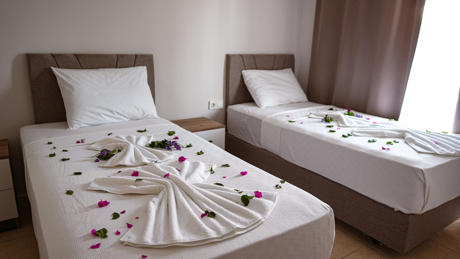 Seven Brothers Hotel