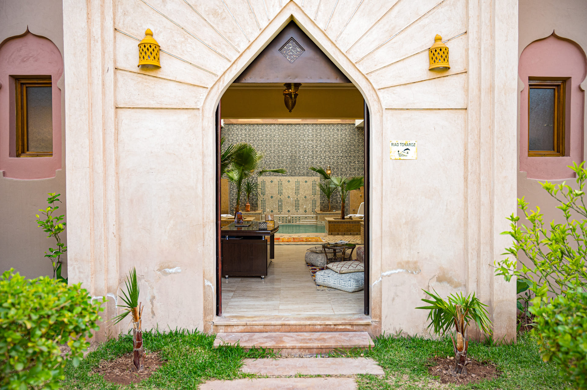 Riad Tonaroz