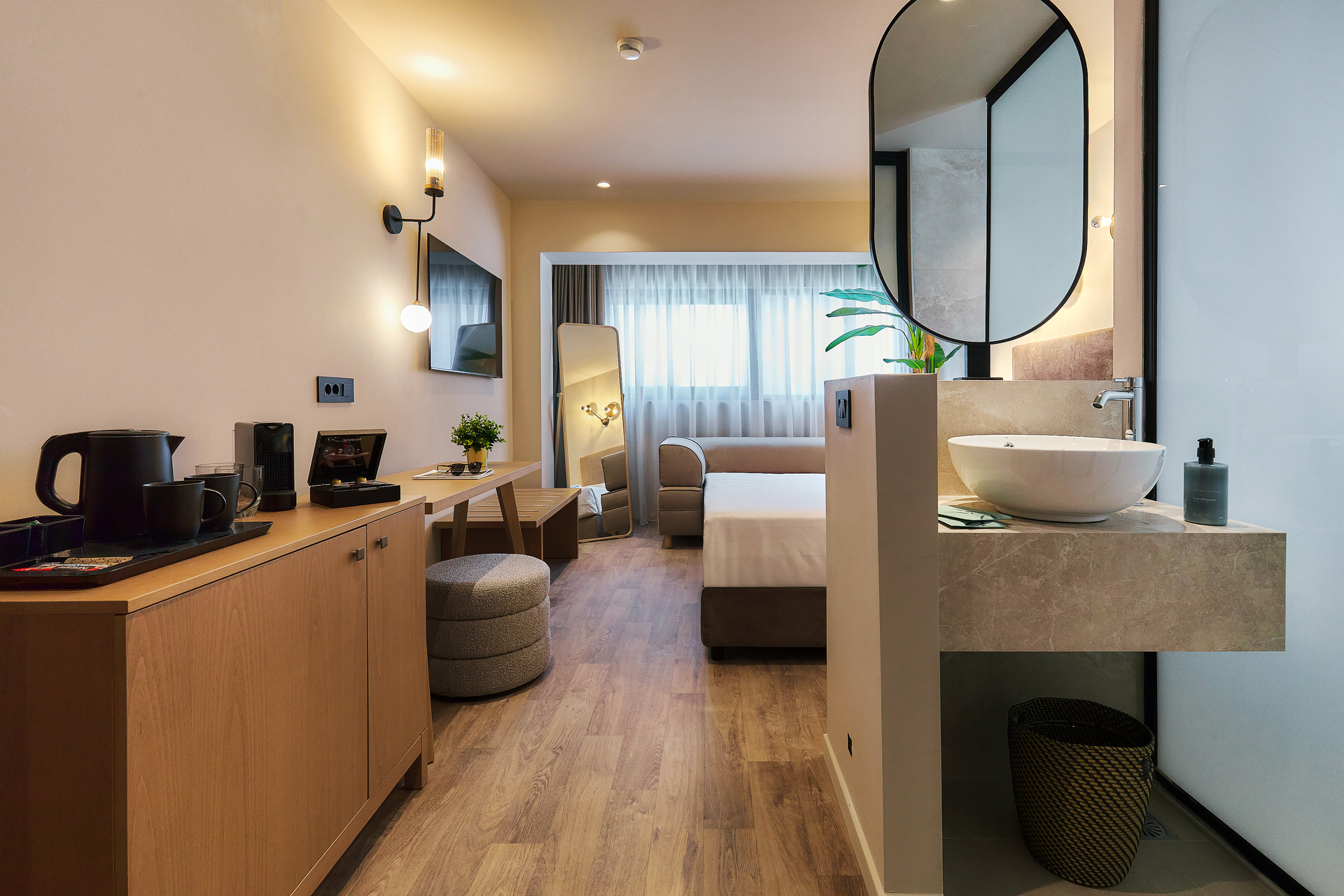 dal travel Enorme Epavli Urban Living