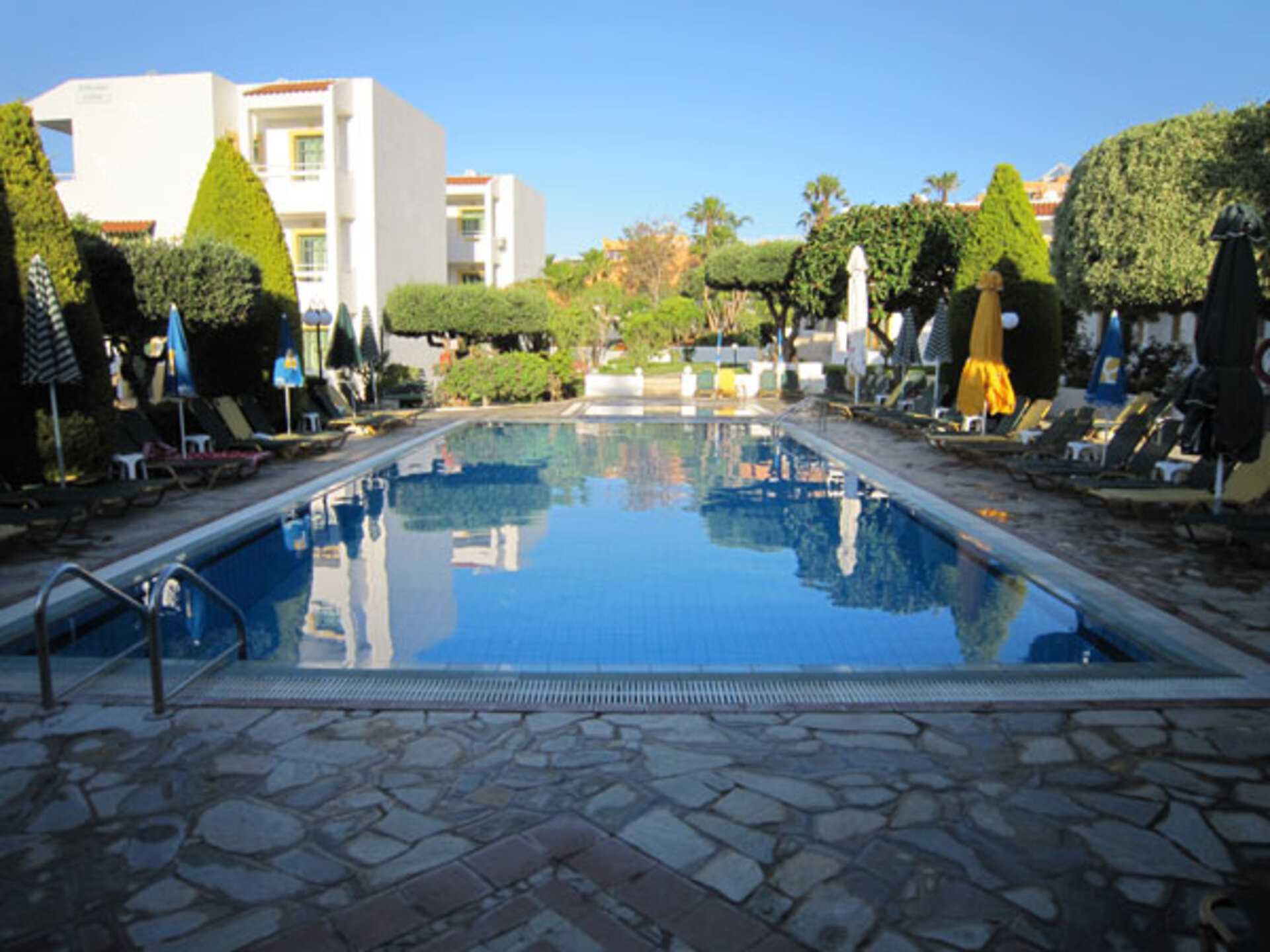 dal travel Nikolas Villas