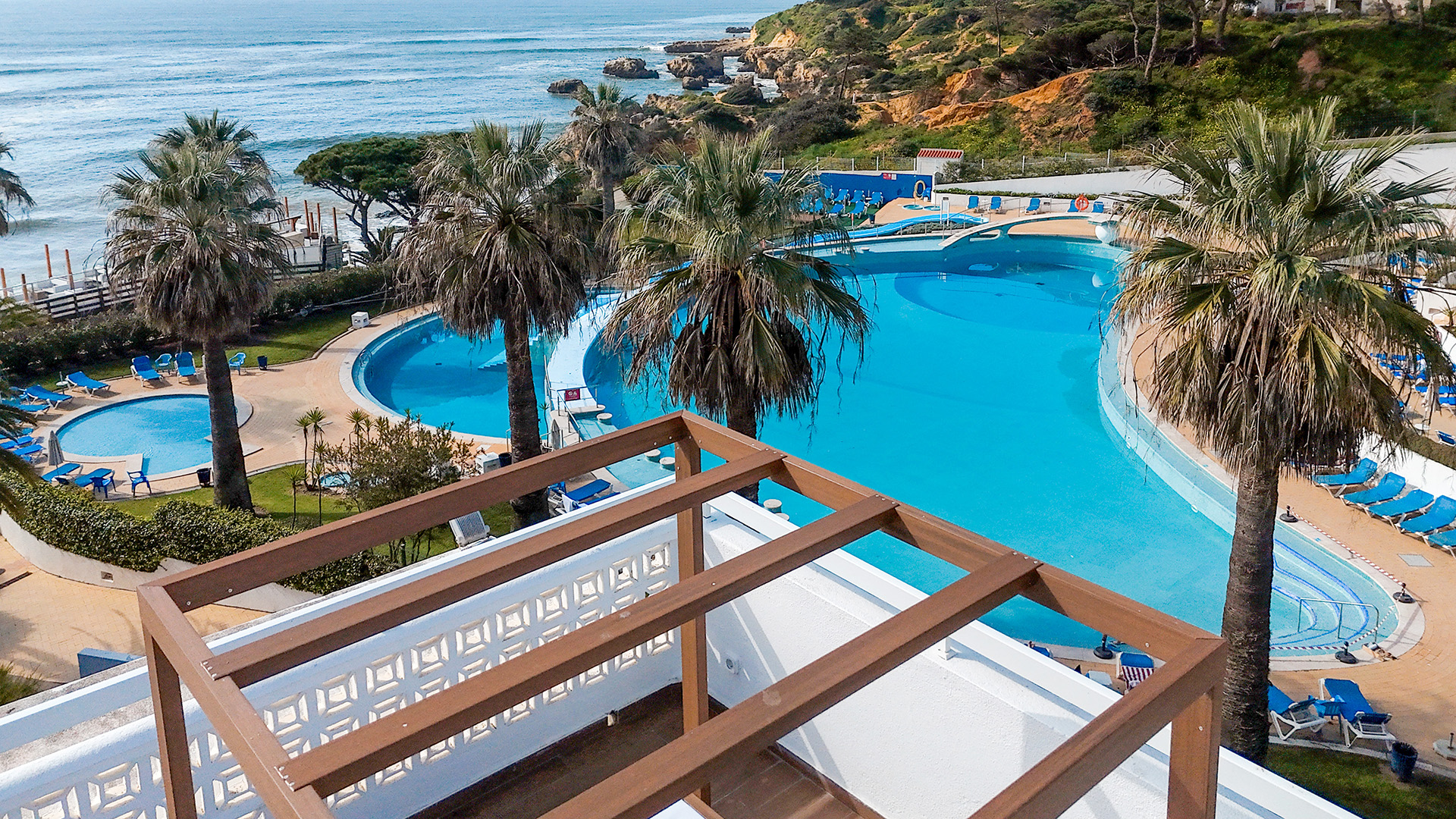 Monicca Collection Oura View
