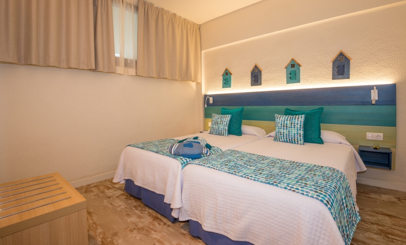 Hovima La Pinta Beachfront Family