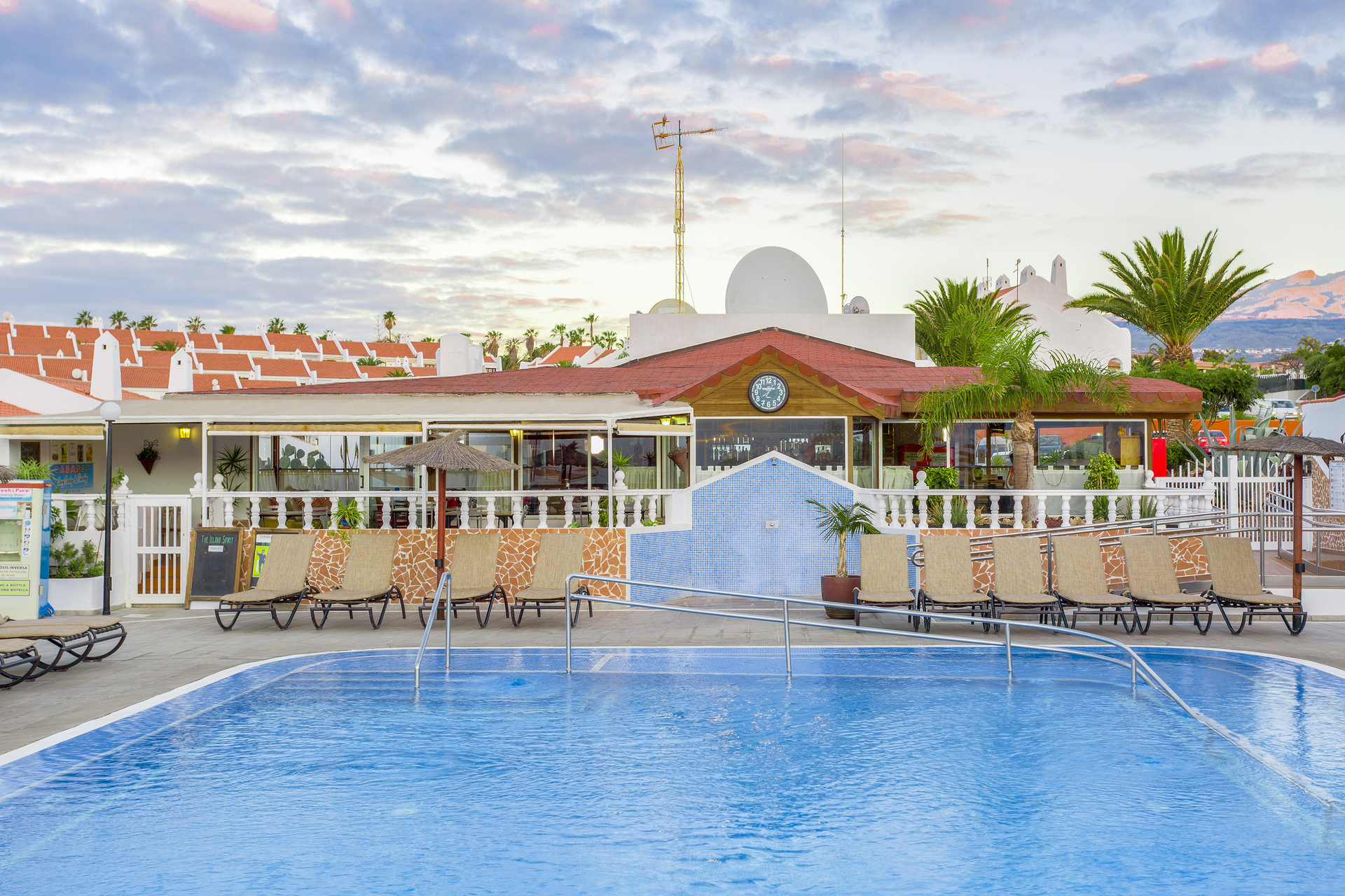 Sunset View Club