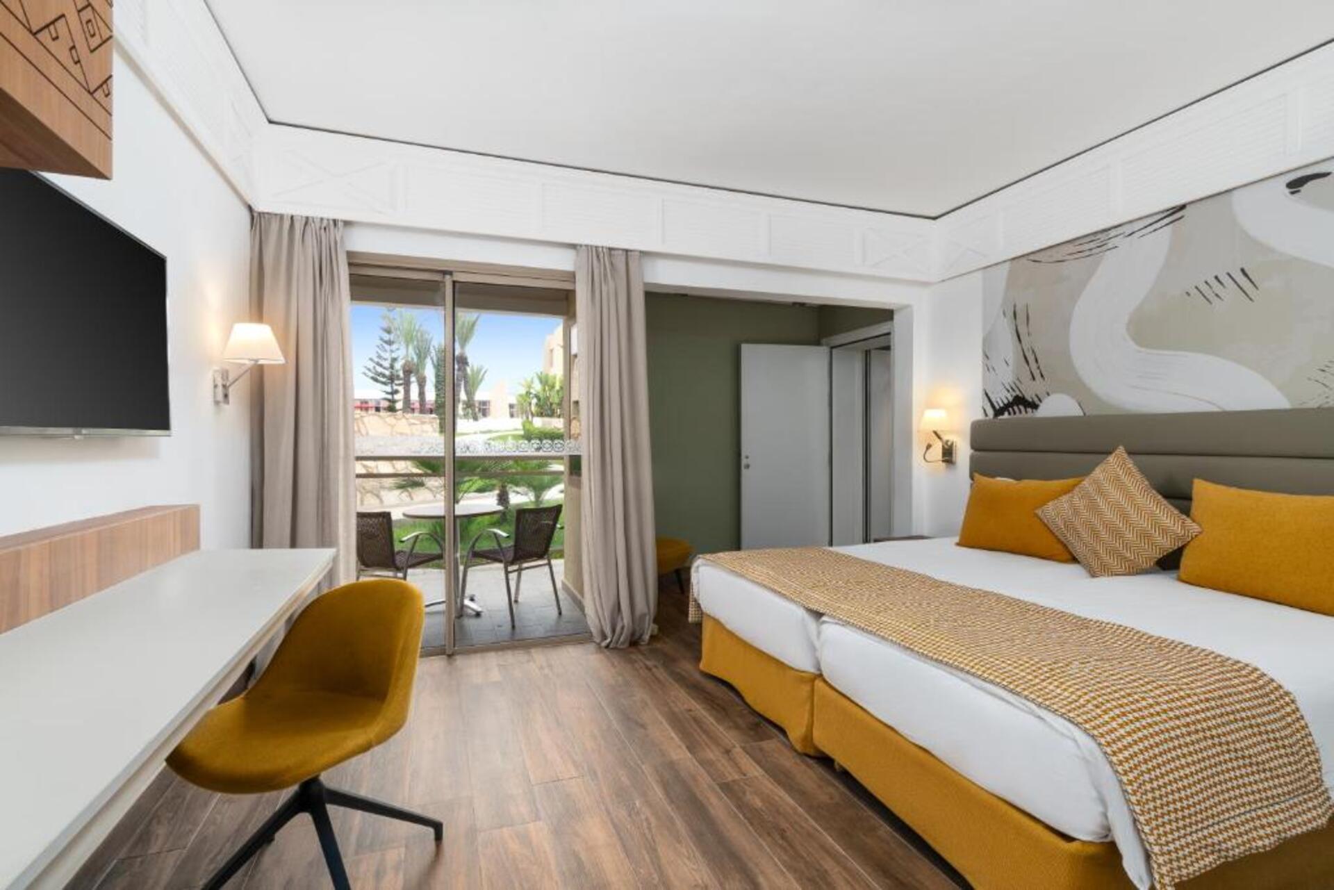 Oasis Hotel & Spa