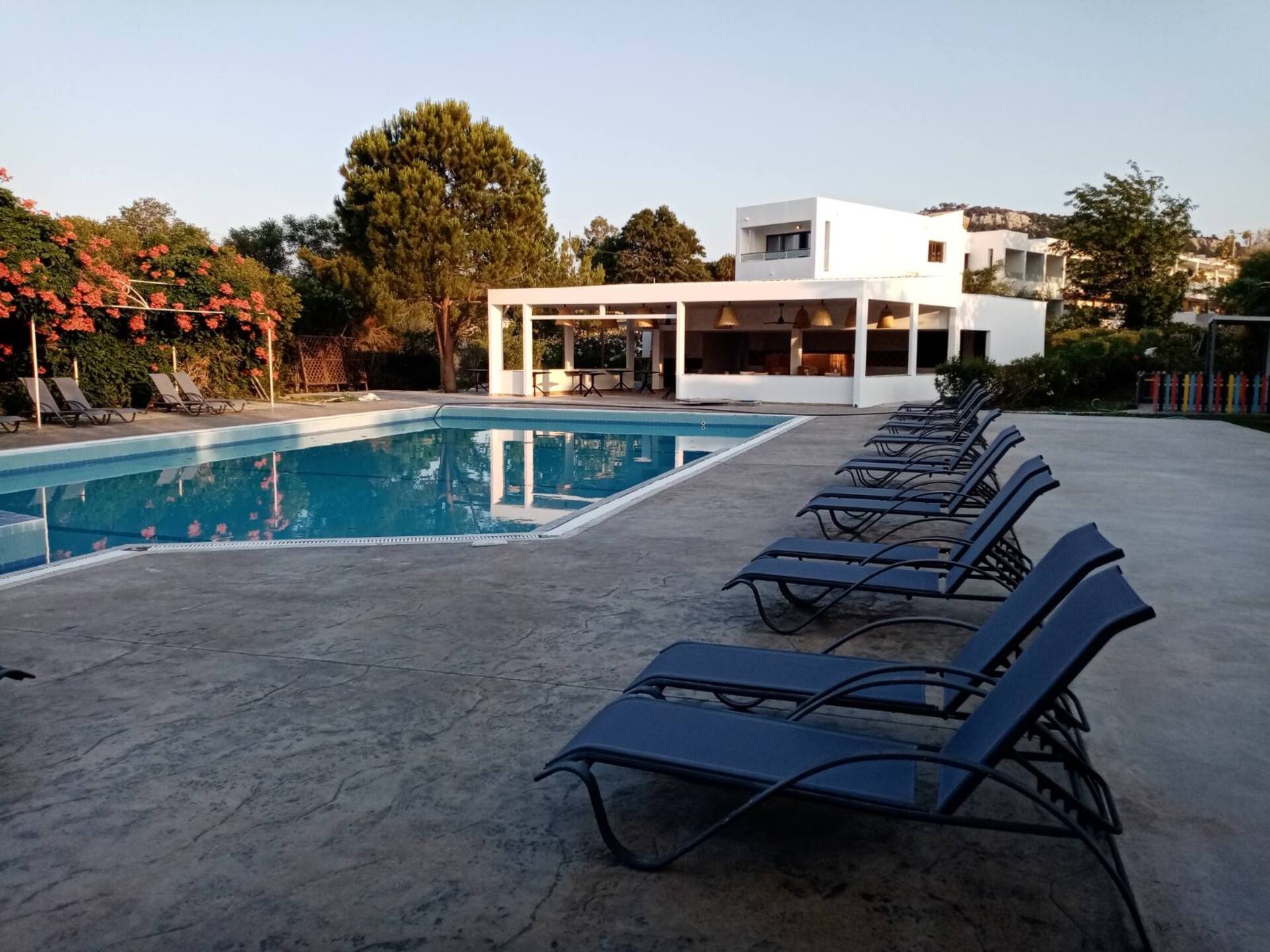dal travel Evita Elite