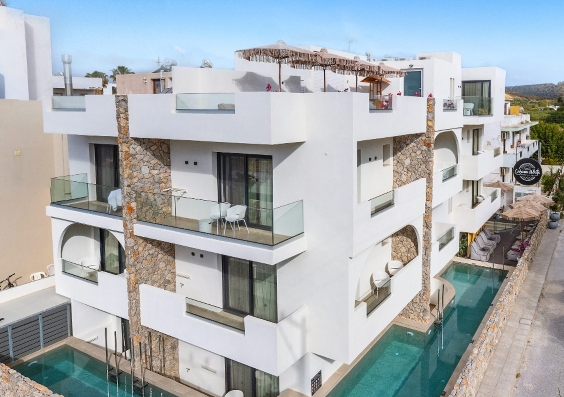 Cabana White Boutique Hotel & Suites