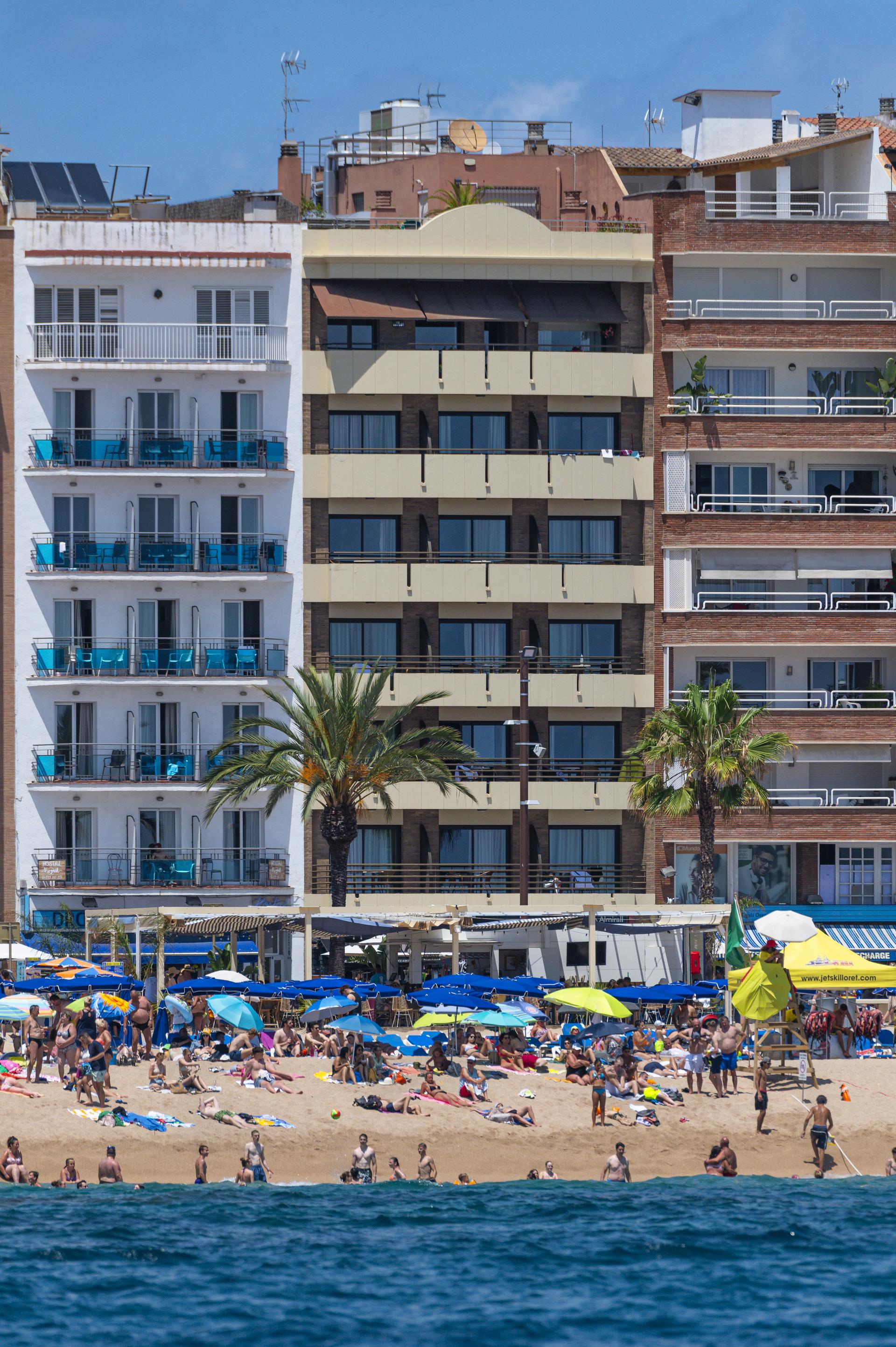 Hotel Apartamentos Almirall - Lloret de Mar, Spanien, Lloret de Mar. Großes 1