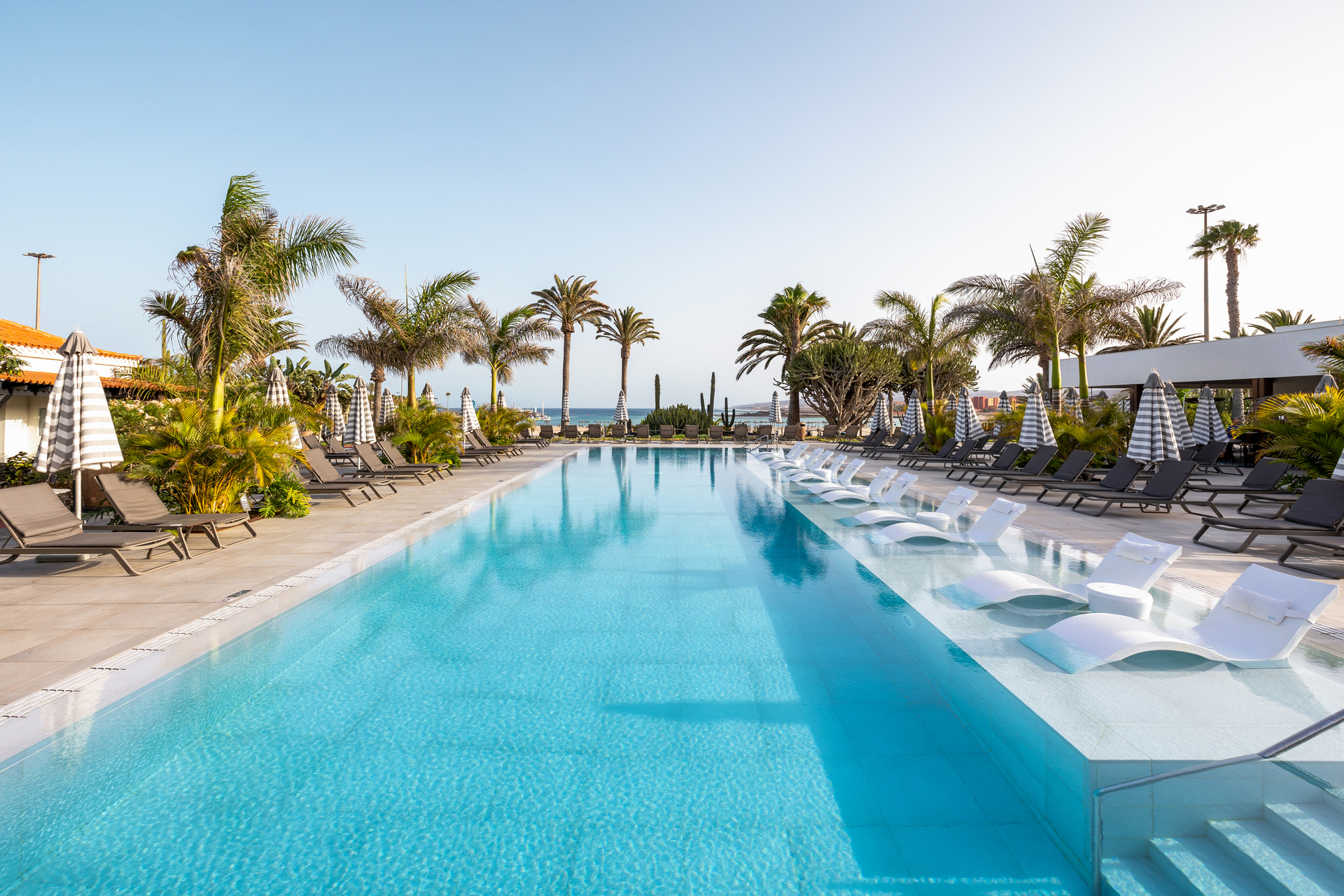 Hotel Barcelo Fuerteventura Royal Level Adults Only, Spanien, Caleta de Fuste. Großes 1