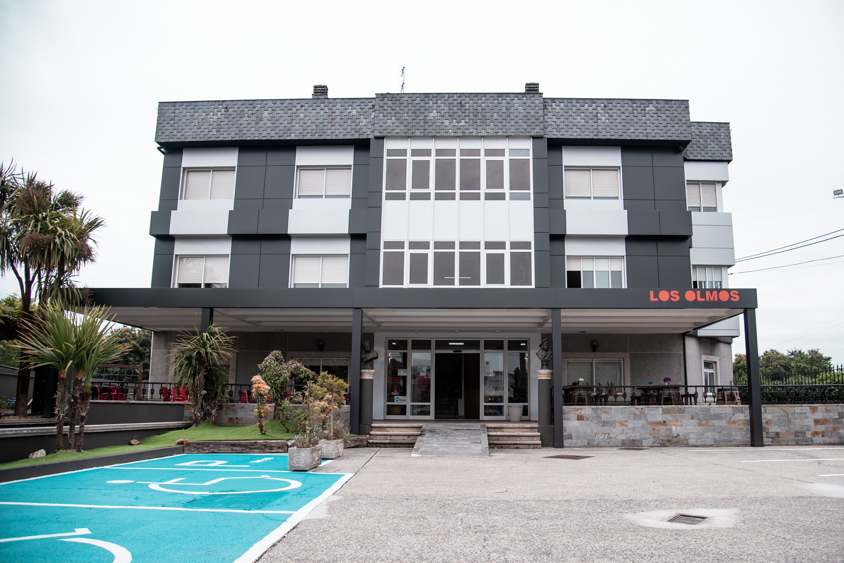 Los Olmos Hotel