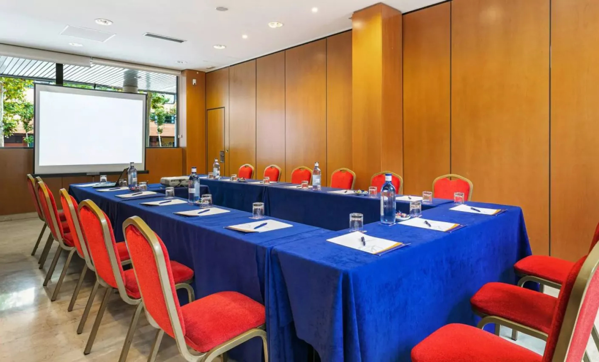 Hotel SERCOTEL DE LOS REYES, Spanien, San Sebastián de los Reyes. Großes 18