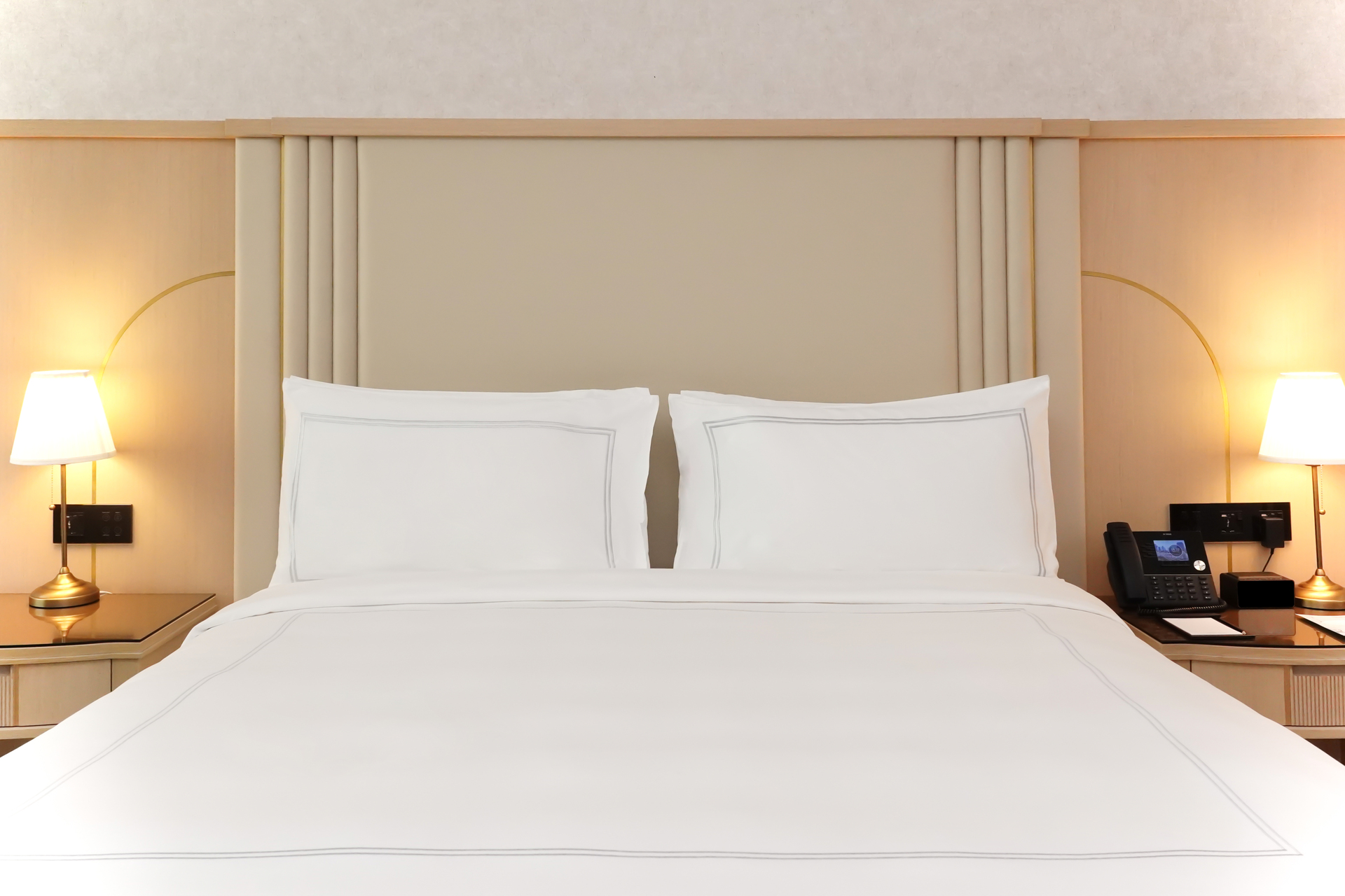 Hotel Swissotel Al Murooj Dubai, Vereinigte Arabische Emirate, Dubai. Großes 1