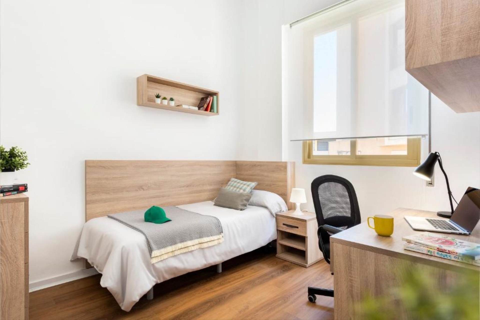 Micampus Armendariz Students Residence SOLO ESTUDIANTES