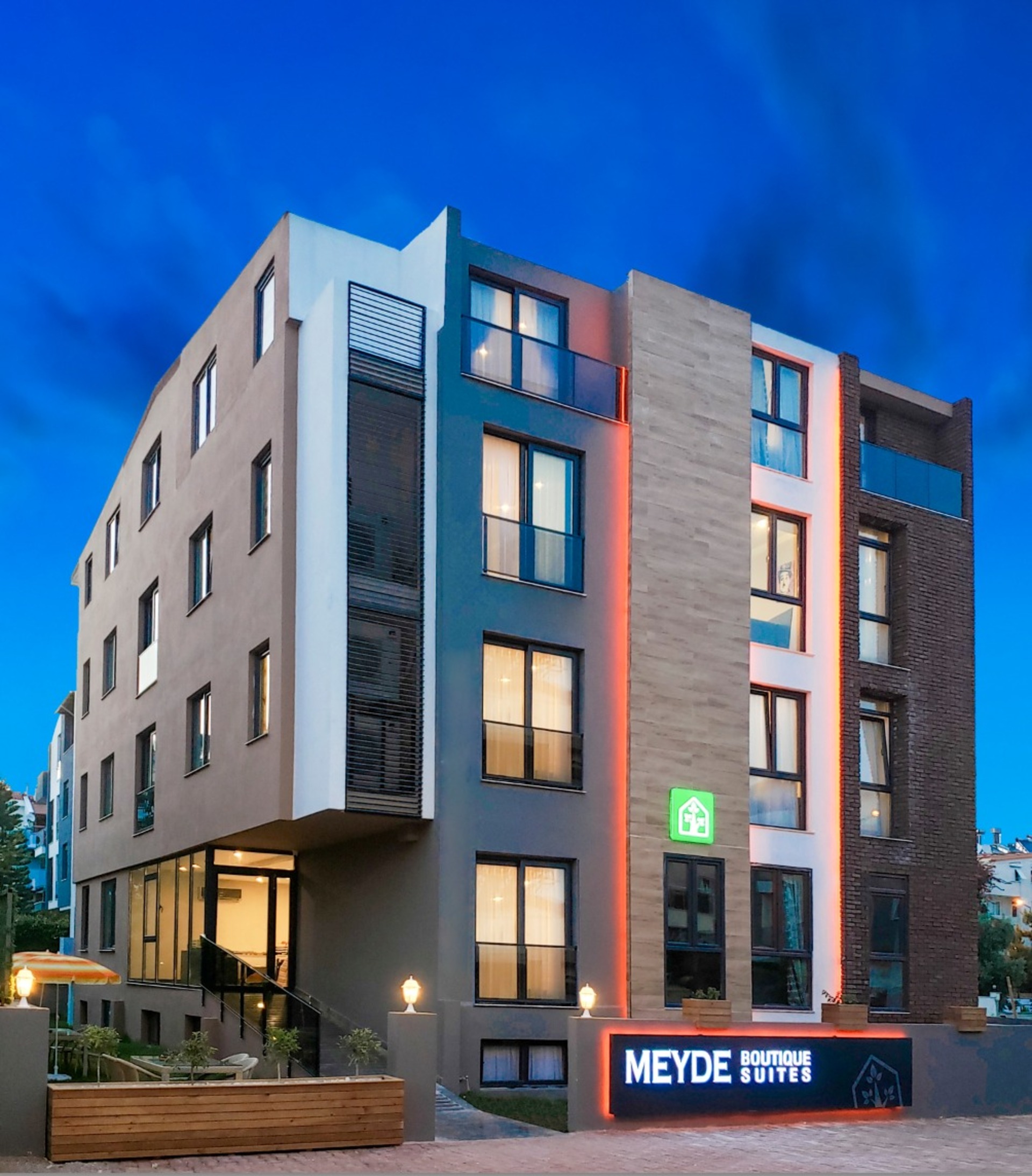 Meyde Suites