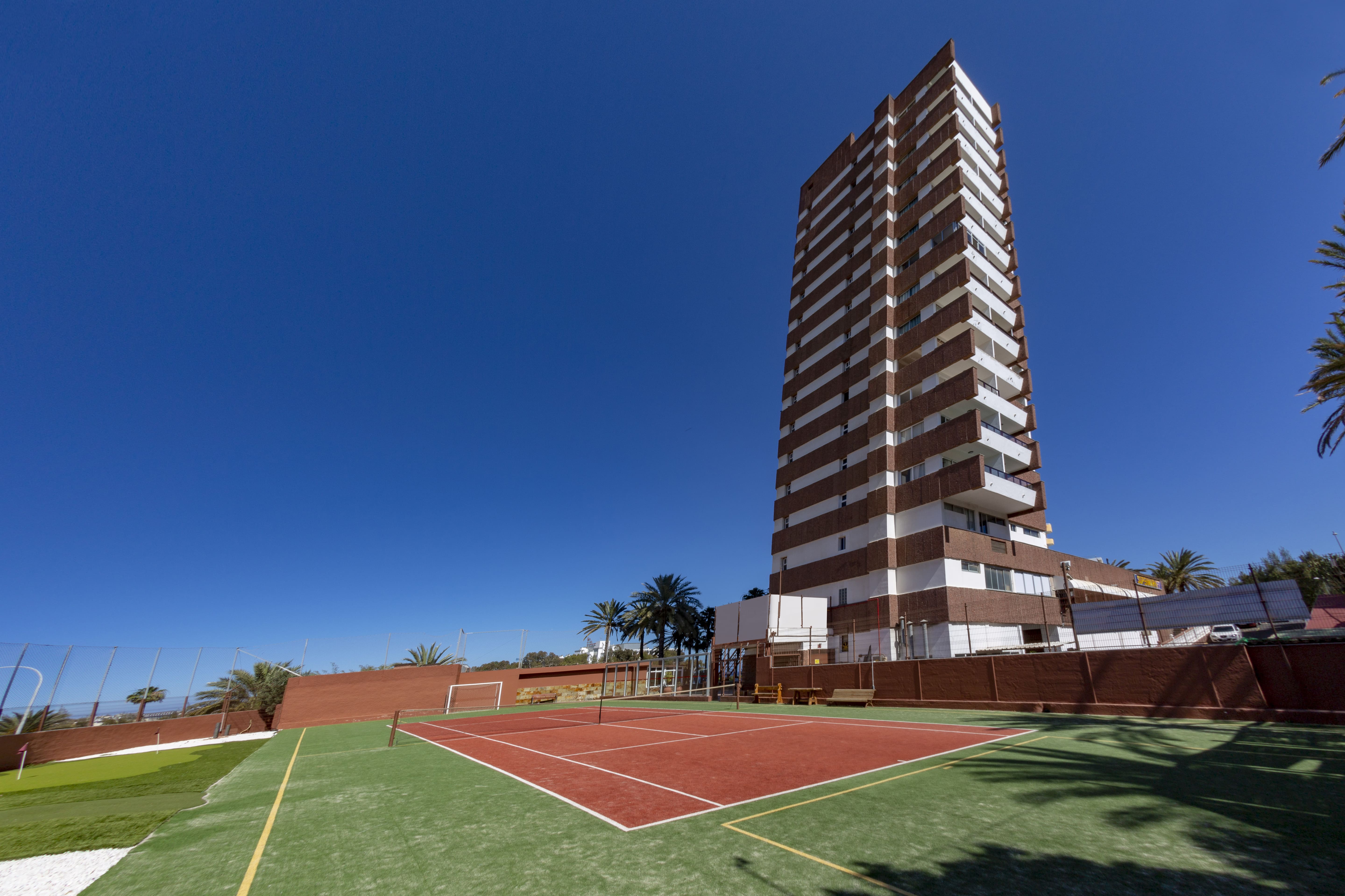 Hotel Apartamentos Corona Roja, Spanien, Playa del Ingles. Großes 18